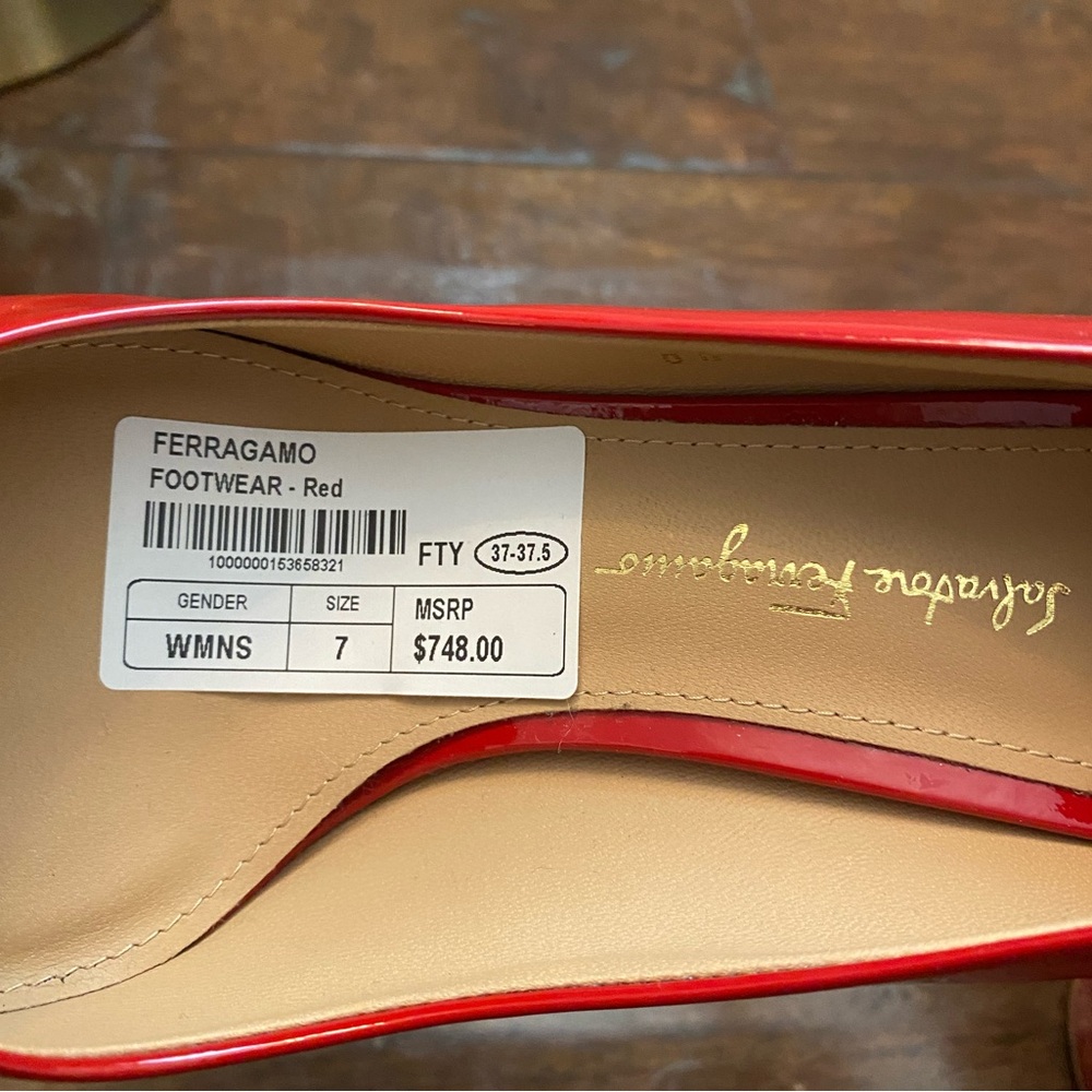 Salvatore Ferragamo Platform Red Patent Leather Heel - Picture 5 of 9